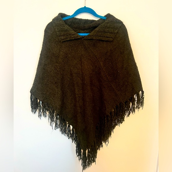 Dark Green Fringe Poncho - Picture 5 of 5